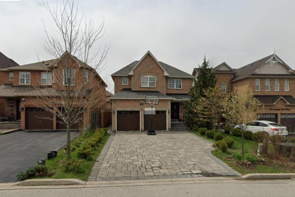 Cozy 2Br Basement Near Two Lakes Apartment Richmond Hill Exterior foto